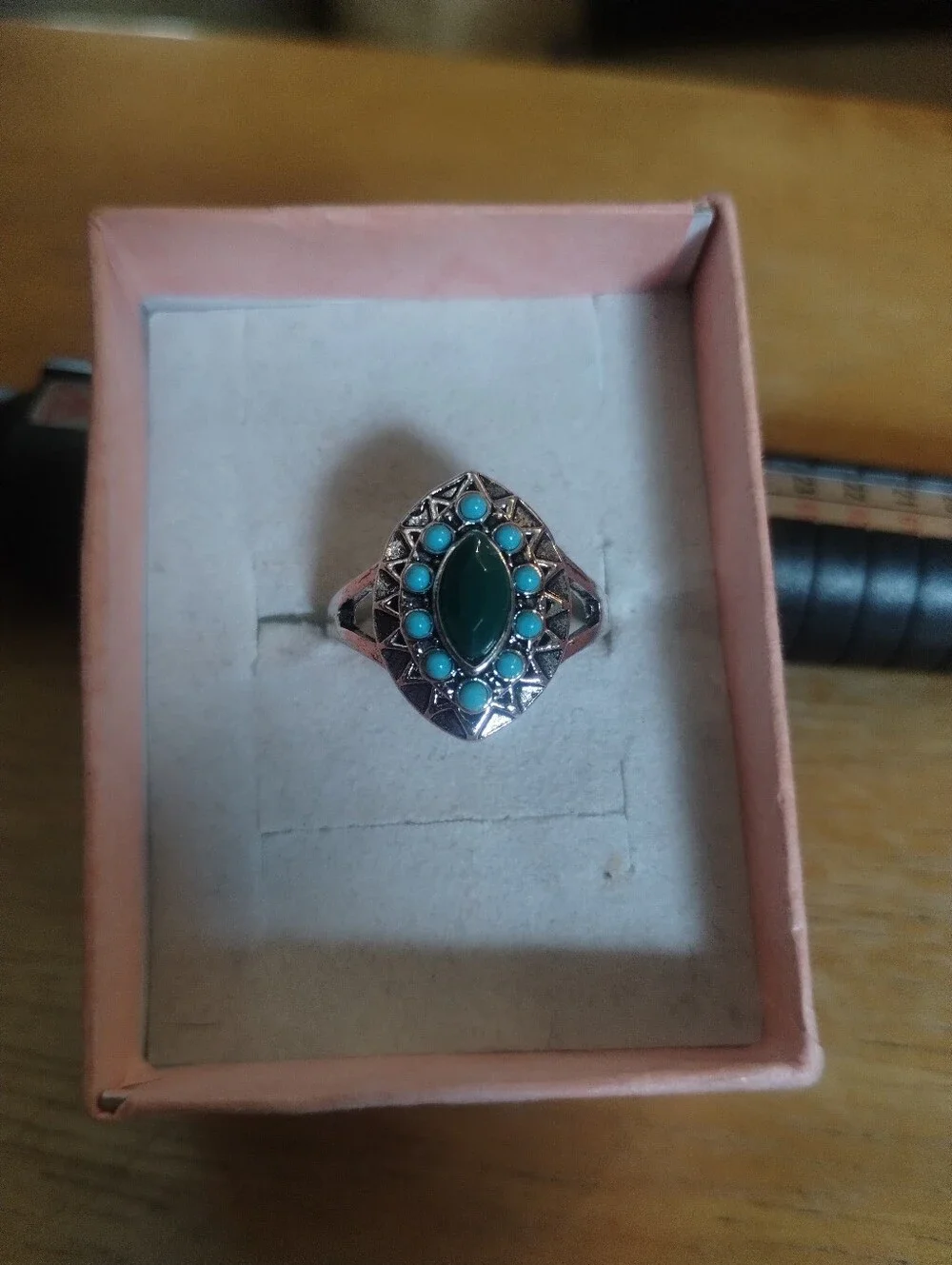 New Size 8.5 Vintage Style Green & Turquoise Fashion Ring Silver Tone Statement